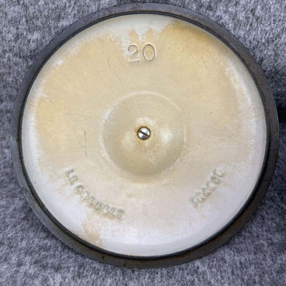 ✅VTG Le Creuset #20 Enameled Blue Cast Iron 2 QT Saucepan + Lid Made in France - Picture 2 of 10
